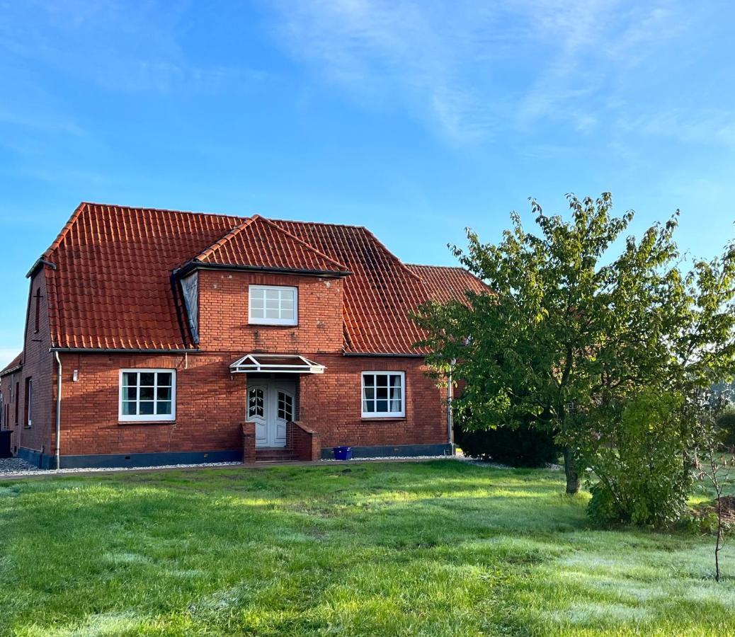 Zimmer 1 Bullendorf Buitenkant foto